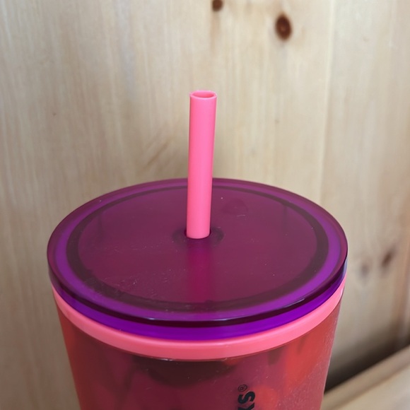 || Starbucks || Spring 2022 Floral 24 oz Tumbler - Picture 3 of 8